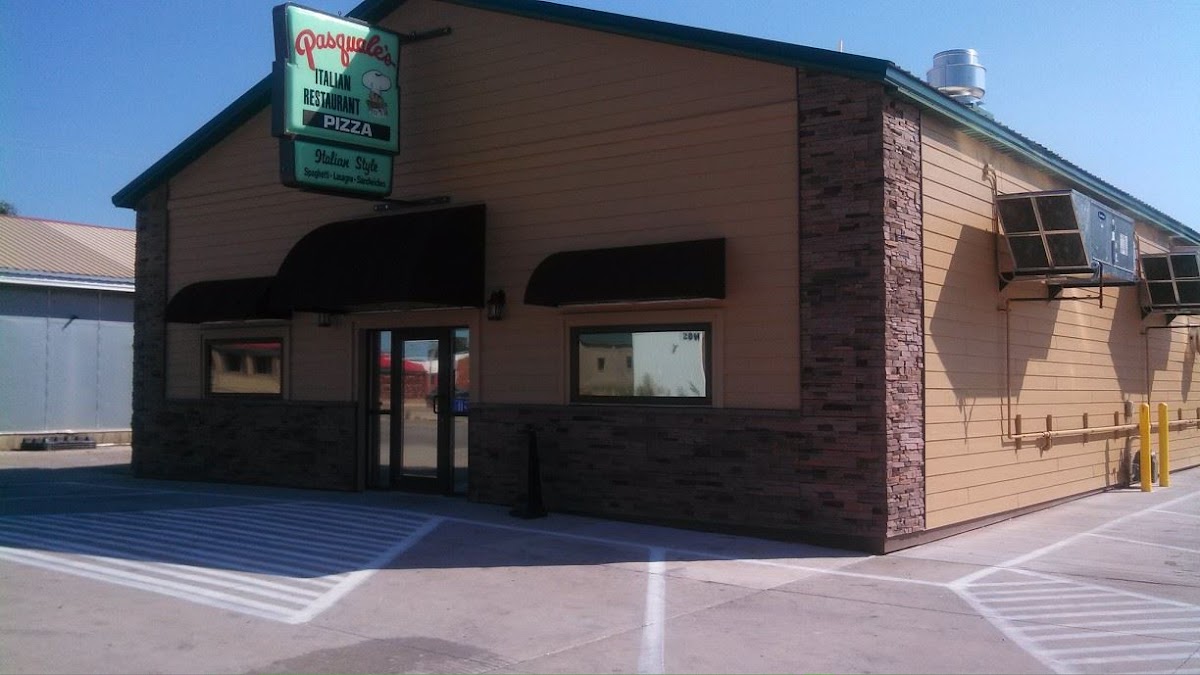 Pasquale's Pizza | The Restaurant Photo 3