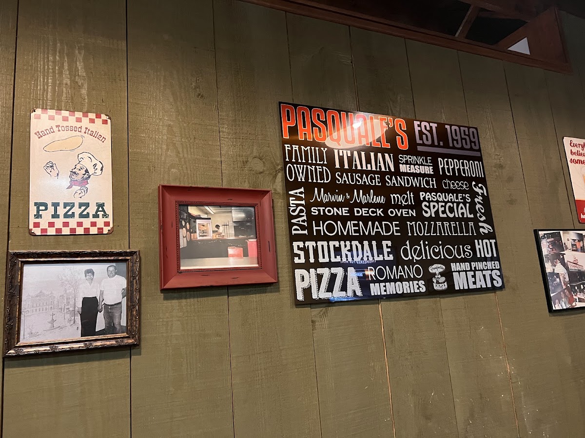 Pasquale's Pizza | The Restaurant Photo Menu 8