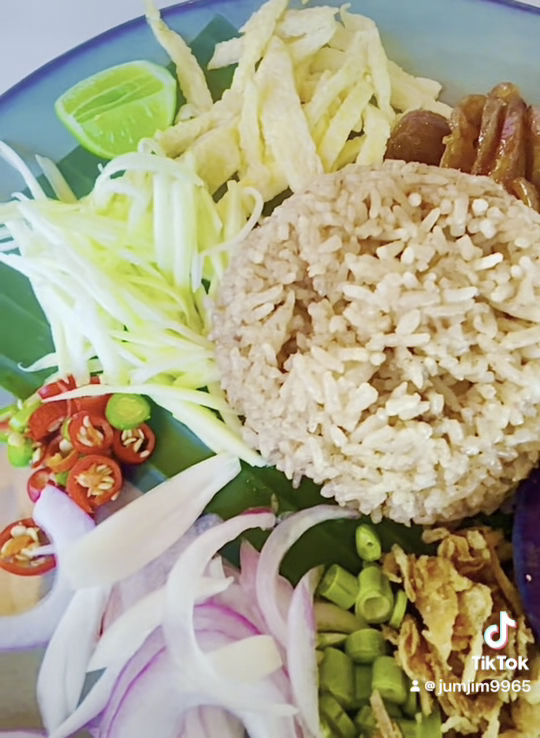 ครัวสวนตาล ร้านอาหารไทยและคาเฟ่ Suantarn Thai Cuisine & Cafe Photo 2