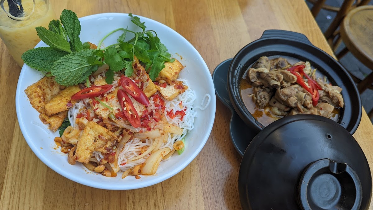 Coco Viet Photo 2