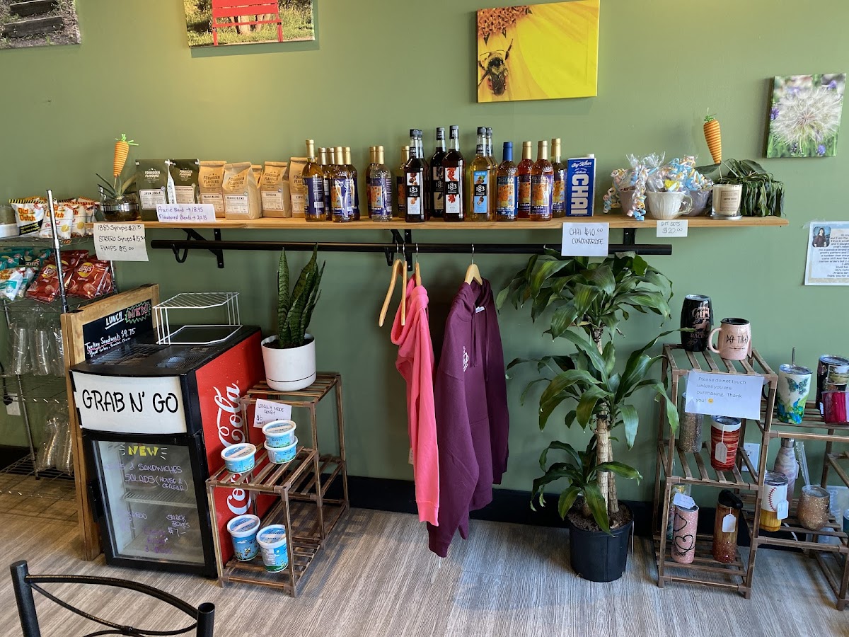 MJ's Coffee Bar & Bistro Photo 4