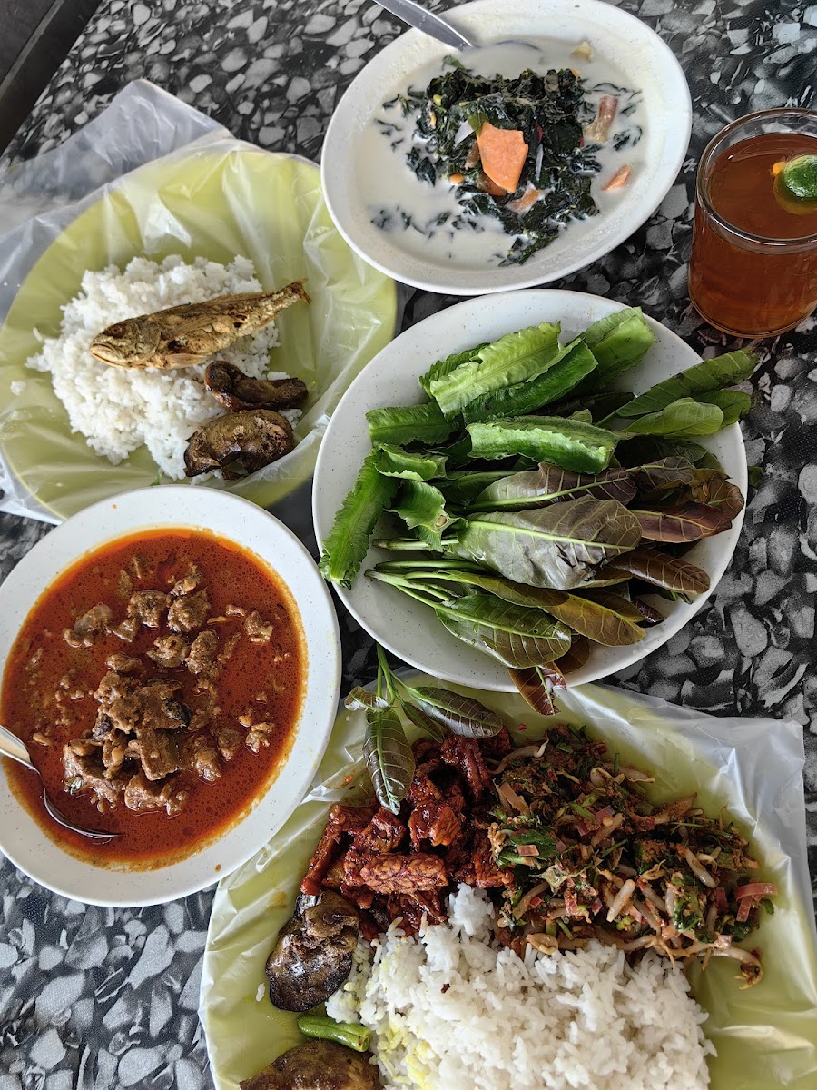 Balik Pulau Mak Ngah Gulai Warisan Photo 2