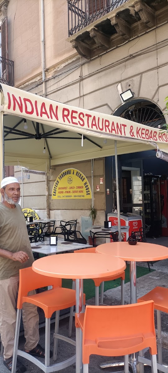 Indian restaurant. Eastern tandoori & kebab House Photo 7