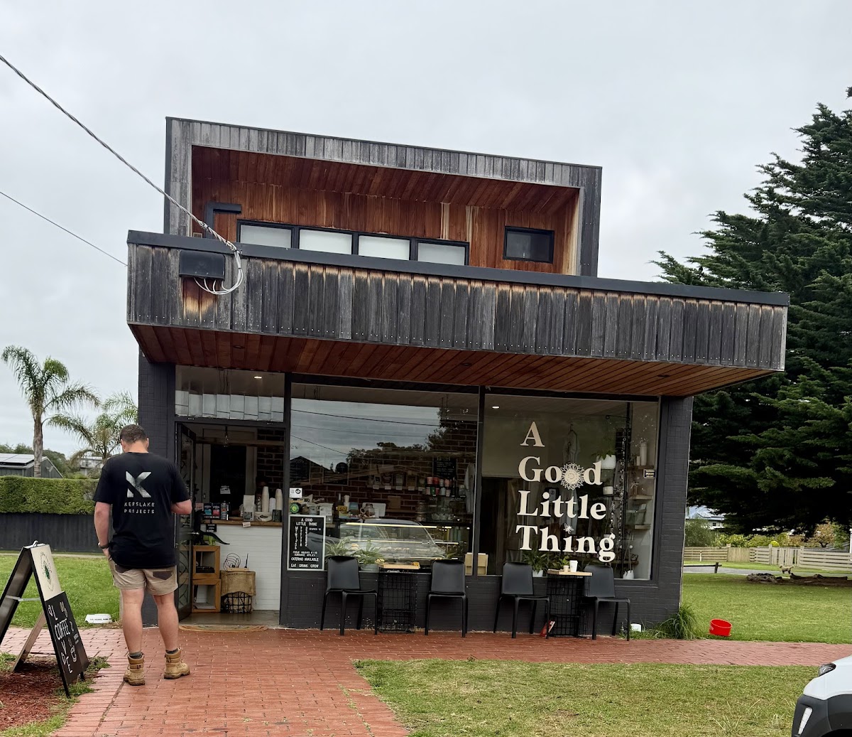 A Good Little Thing Photo 4