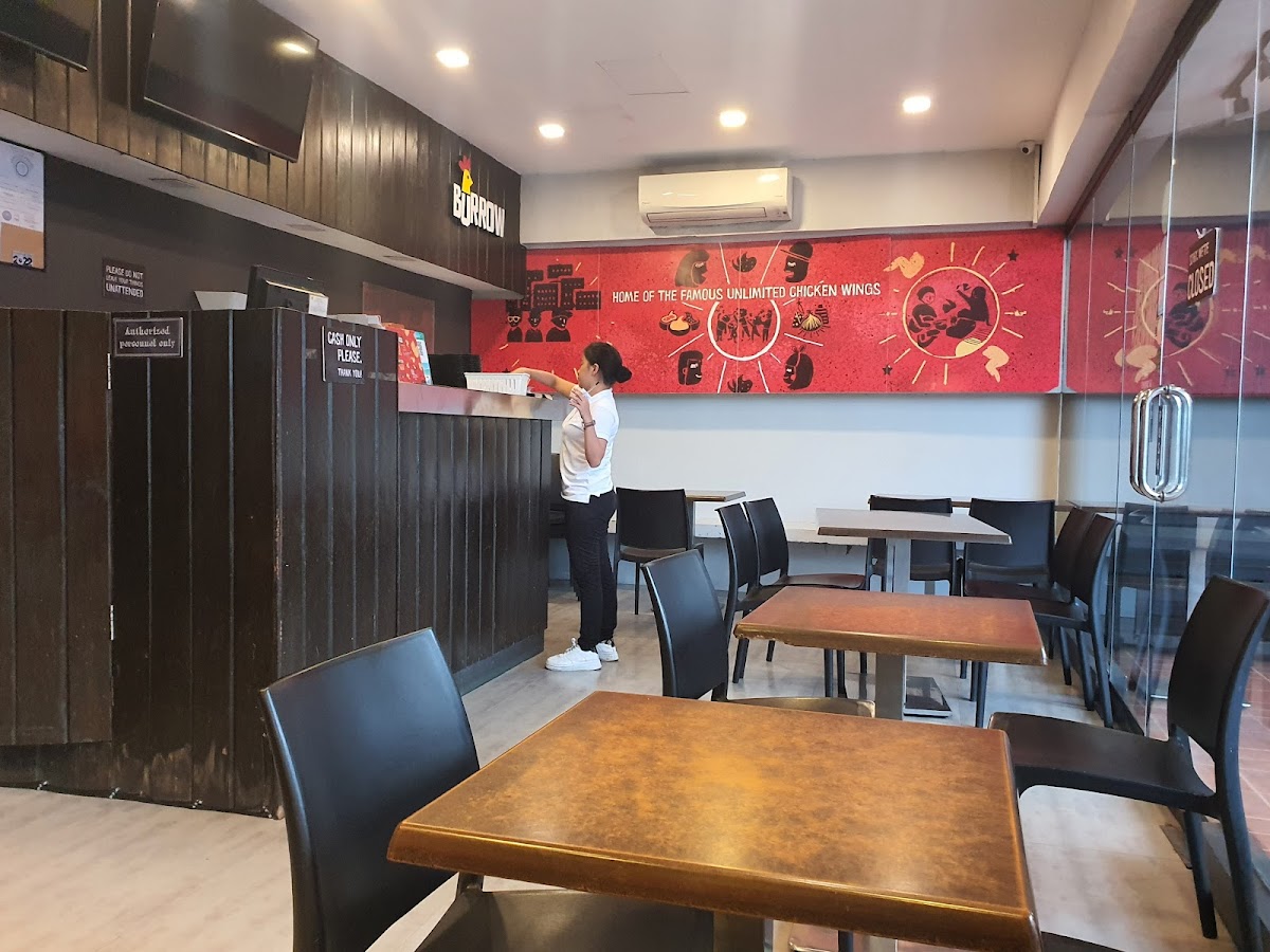 Burrow Unlimited Chicken Wings Photo 4