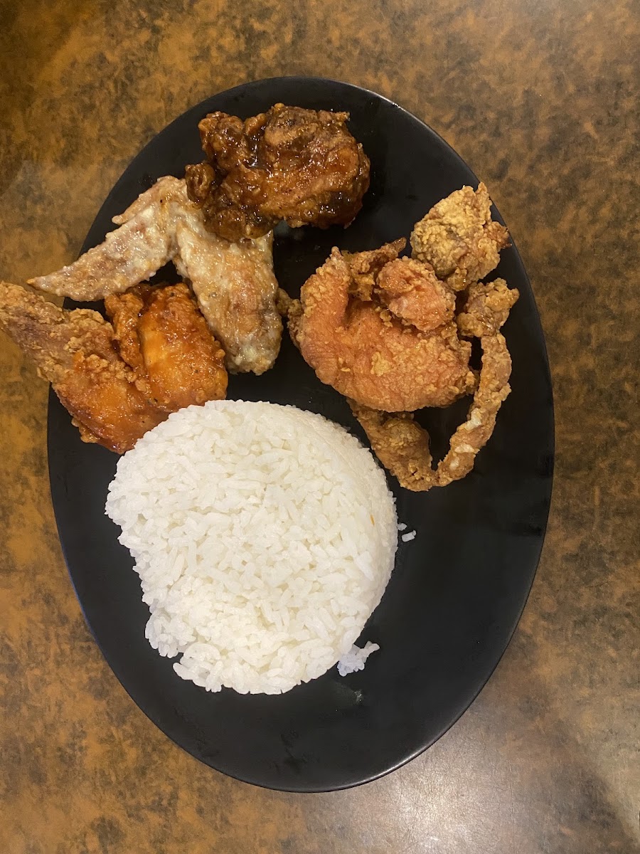 Burrow Unlimited Chicken Wings Photo 7