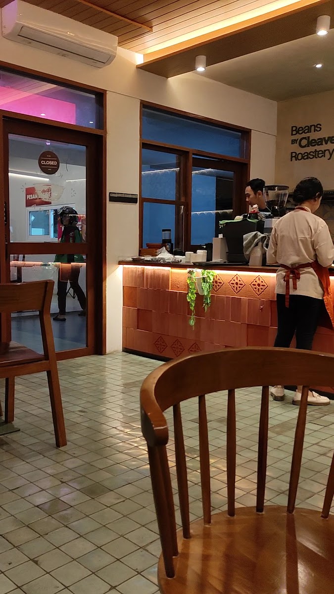 Kedai Sesama - Cikini Photo 2