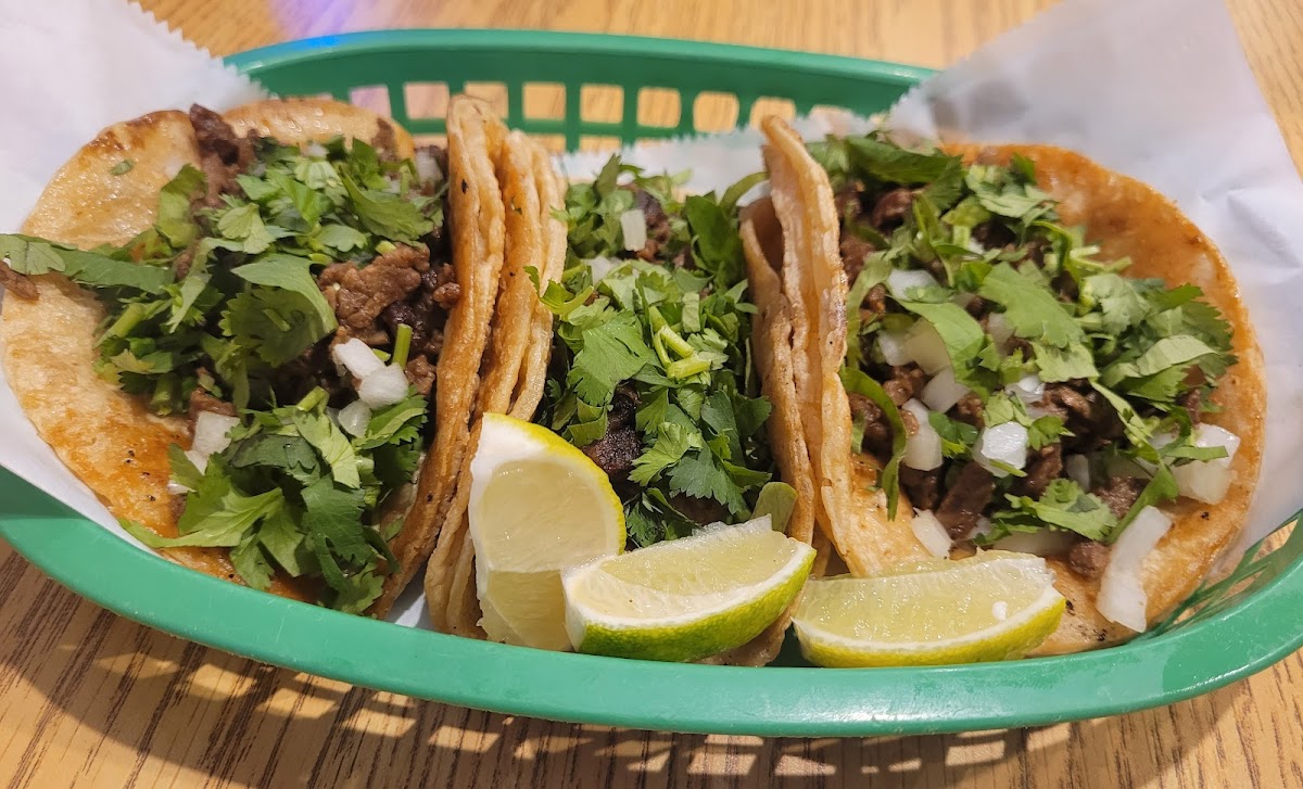 Dos Amigos Restaurant Photo 4