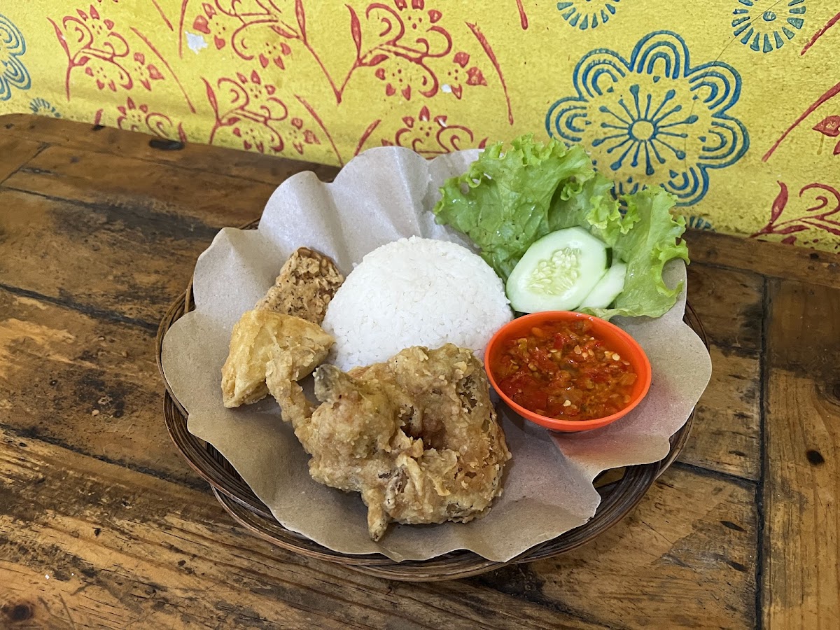 AYAM GEPREK MPOK NORI Photo 10