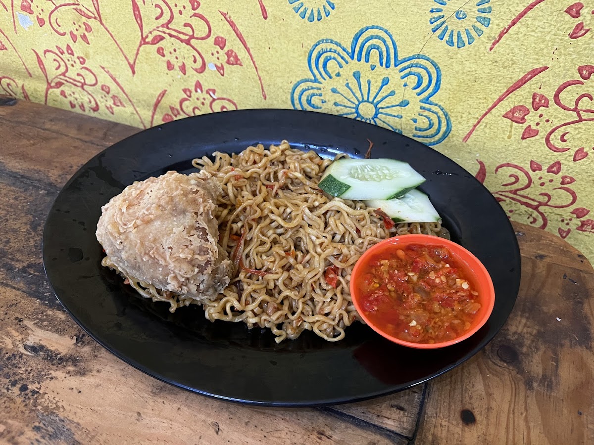 AYAM GEPREK MPOK NORI Photo 3