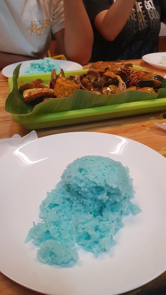 UNCLE GER'S Photo 9