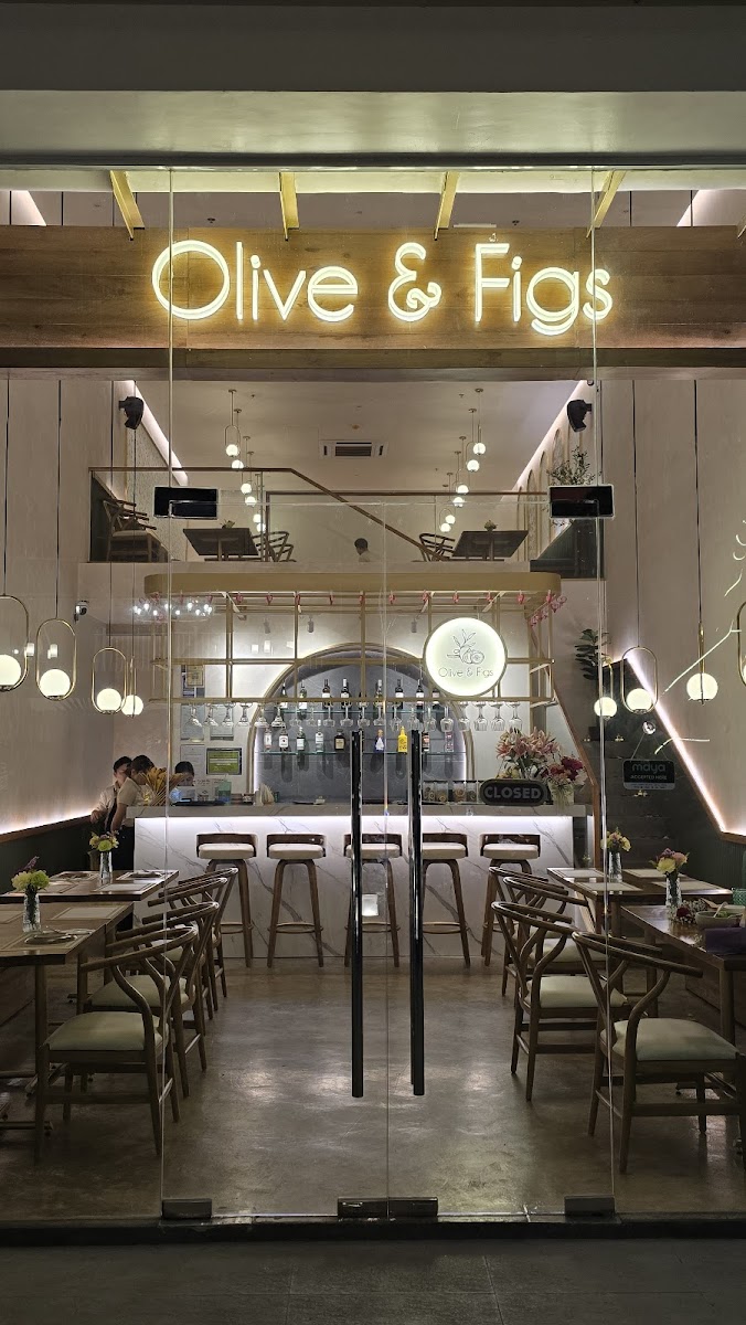 Olive & Figs Photo 6