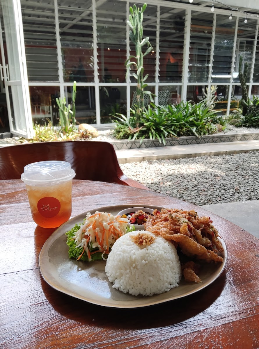 Merona Cafe Photo 5