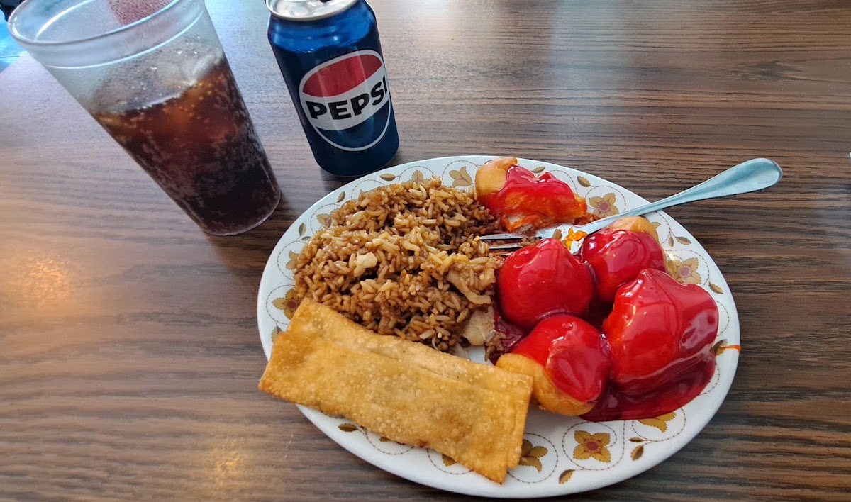 Luong's Restaurant Photo 4