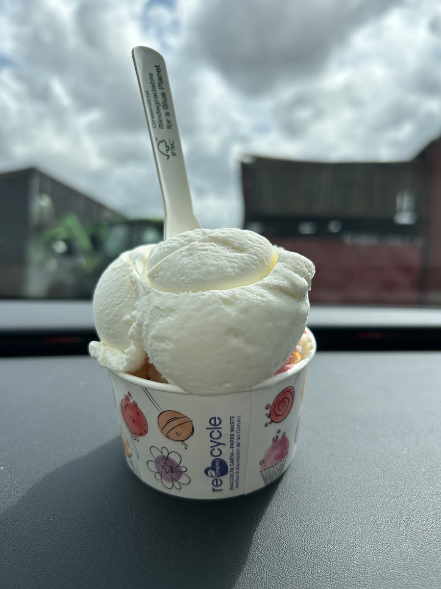 Oaks Farm Ice Cream Photo 3