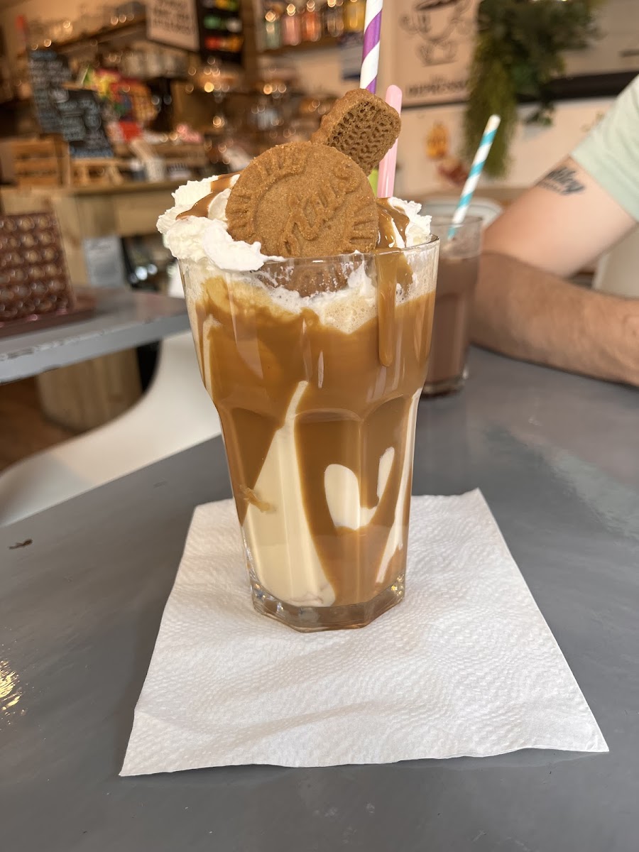 Cafe grey Photo 3