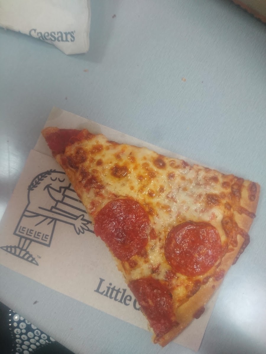 Little Caesars Plaza Citadina Escobedo Photo 7