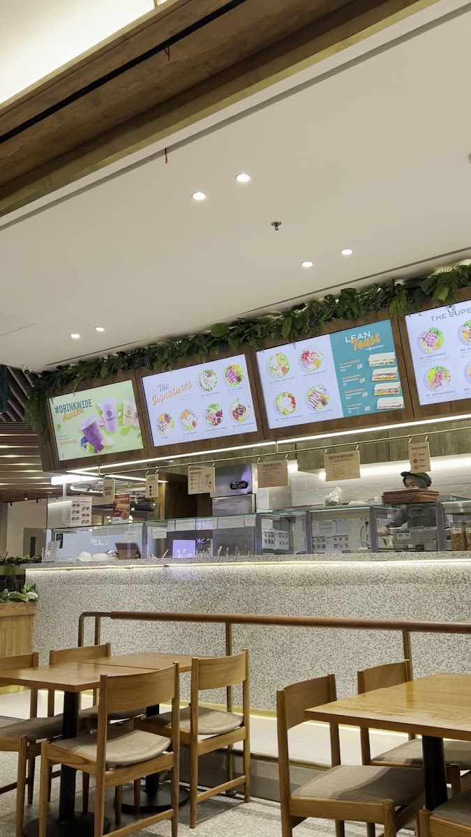 SaladStop! Margocity Photo 2