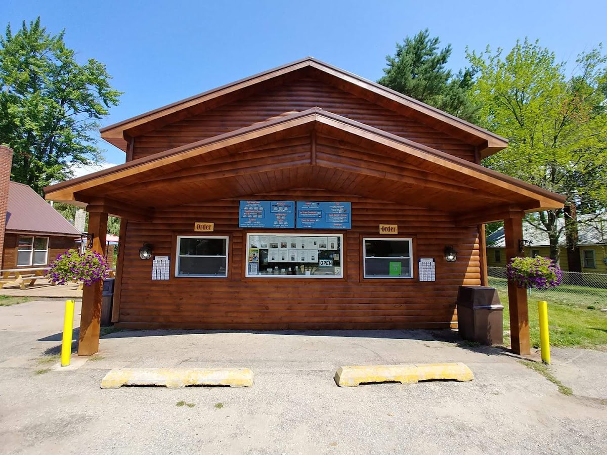 Tip Top Ice Cream Shop Photo 3