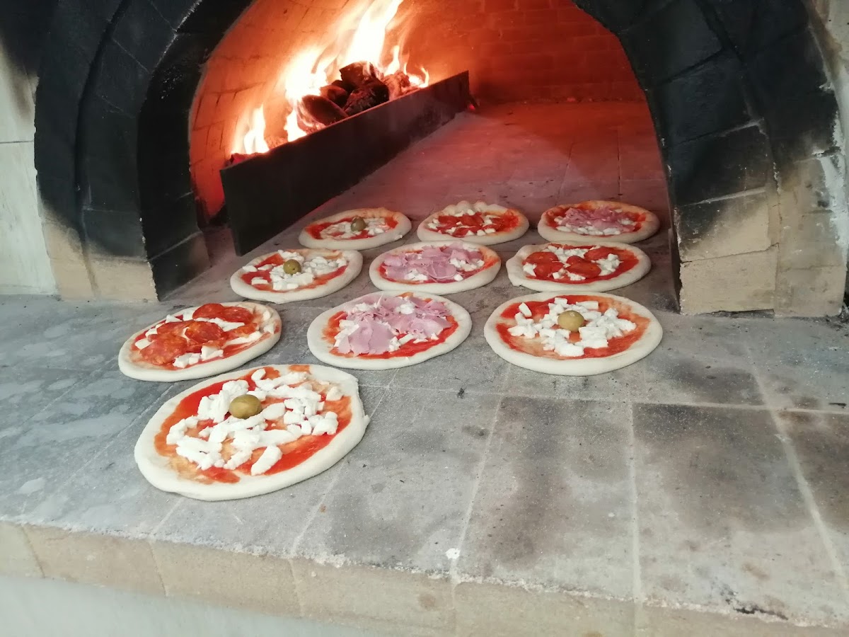 Il desiderio pizzeria Photo 4