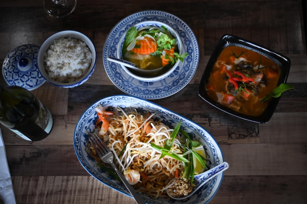 POJ'S CHARM THAI RESTAURANT AND CAFE Photo 7