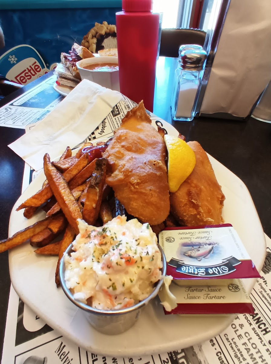 The Corner Pocket Restaurant Photo 7