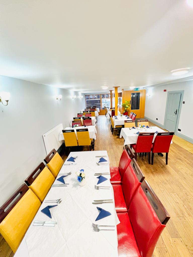 Al-Karim Bistro and Bar Photo 3