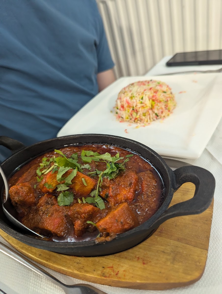Al-Karim Bistro and Bar Photo 5