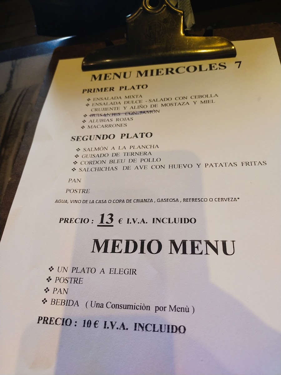 Yalens Tavern Photo Menu 7