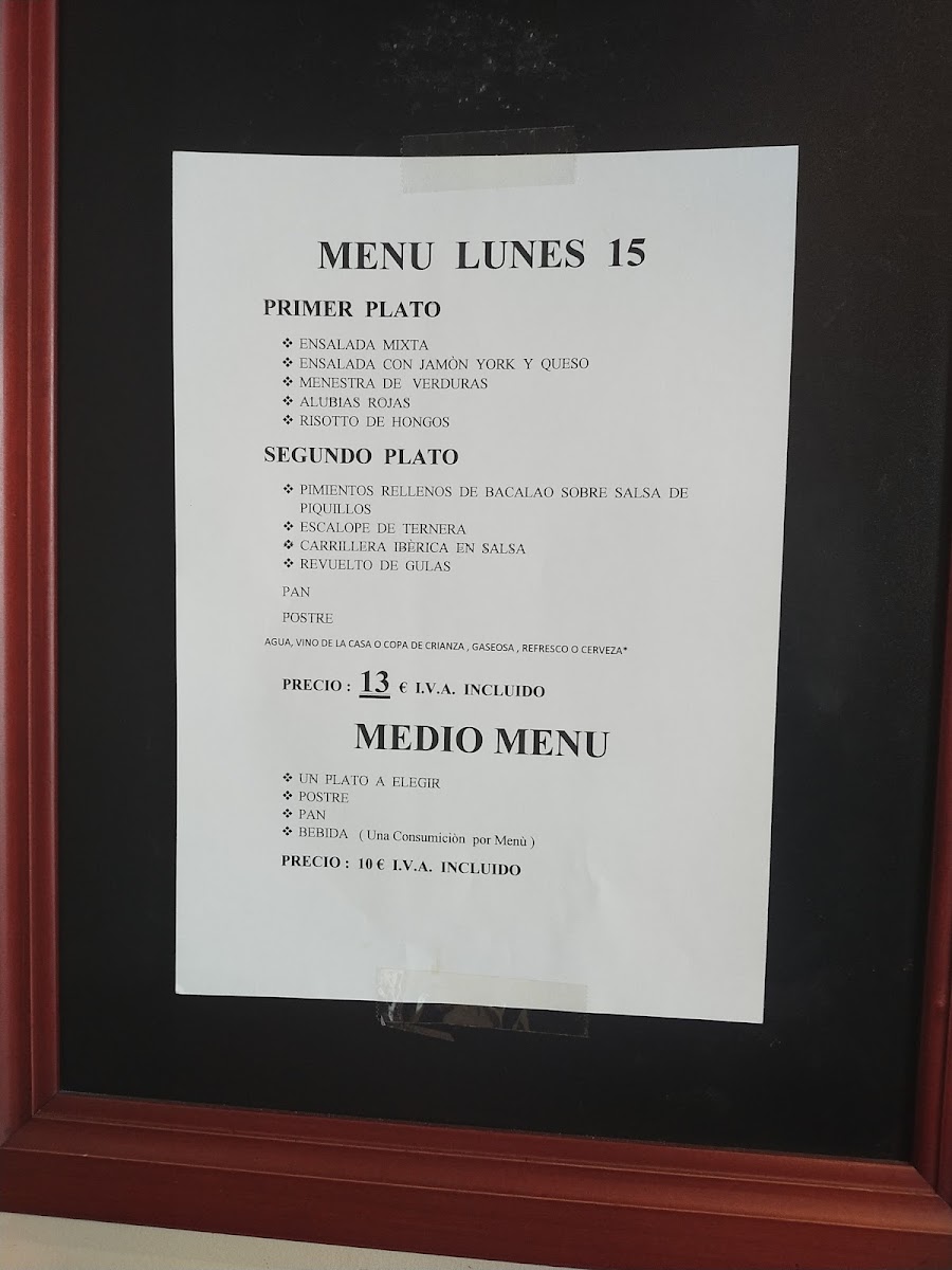 Yalens Tavern Photo Menu 8