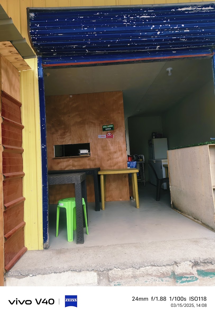 John's food house Sandawa Photo 7