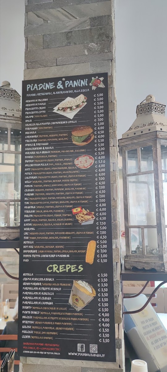 Piadina Ciliegia Photo Menu 9