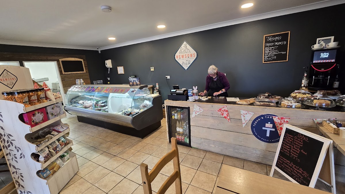 Newsons Farm shop & Coffee Pot