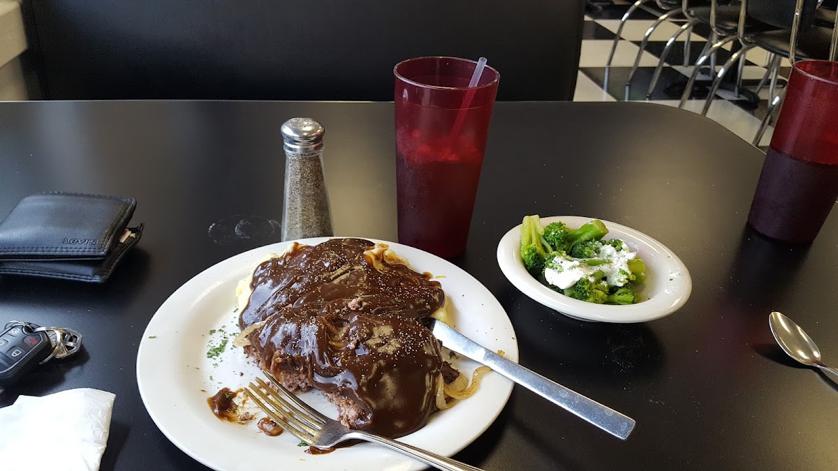 Track's End Restaurant Photo 9