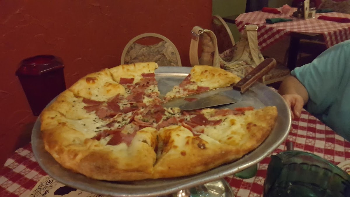 Mama Leone's Italian Restaurant Photo 9