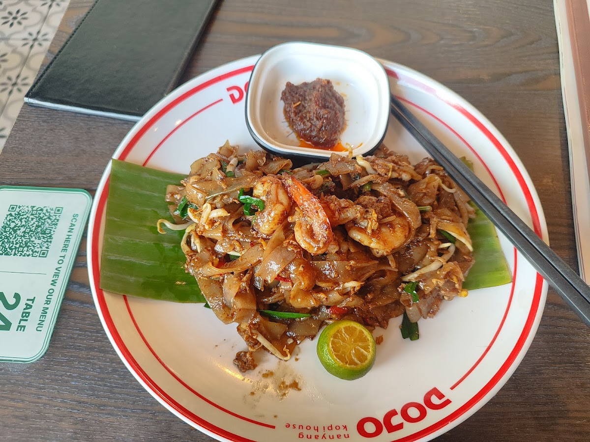 DOJO NANYANG KOPI HOUSE PLAZA KOLOMBONG Photo 4