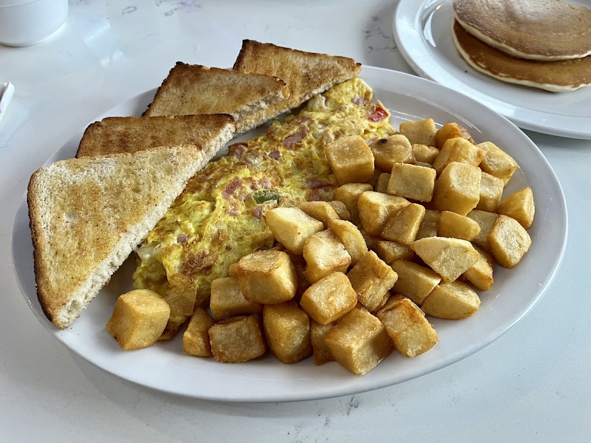 Flying Saucer Restaurant Photo 5