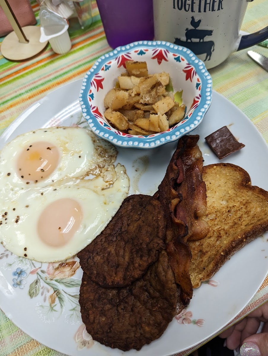 The Hen's Nest Photo 8