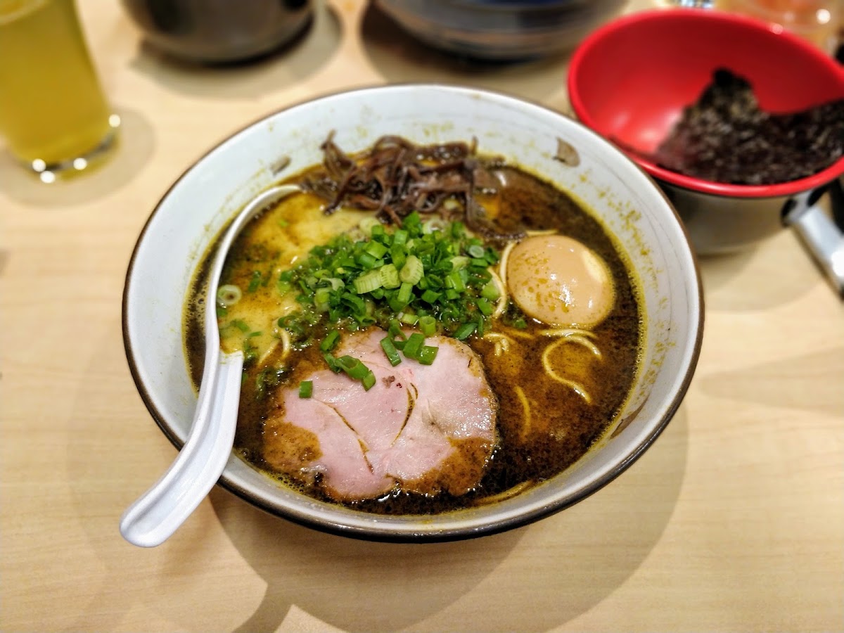 Menya Shishido B.Land Photo 5