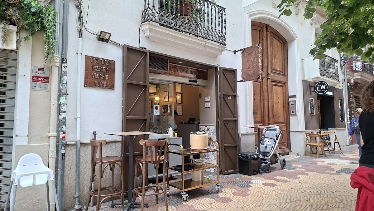 Trattoria Pizzeria Vecchia Roma Photo 3