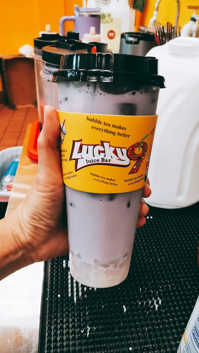 Lucky 9 Juice Bar Photo 6