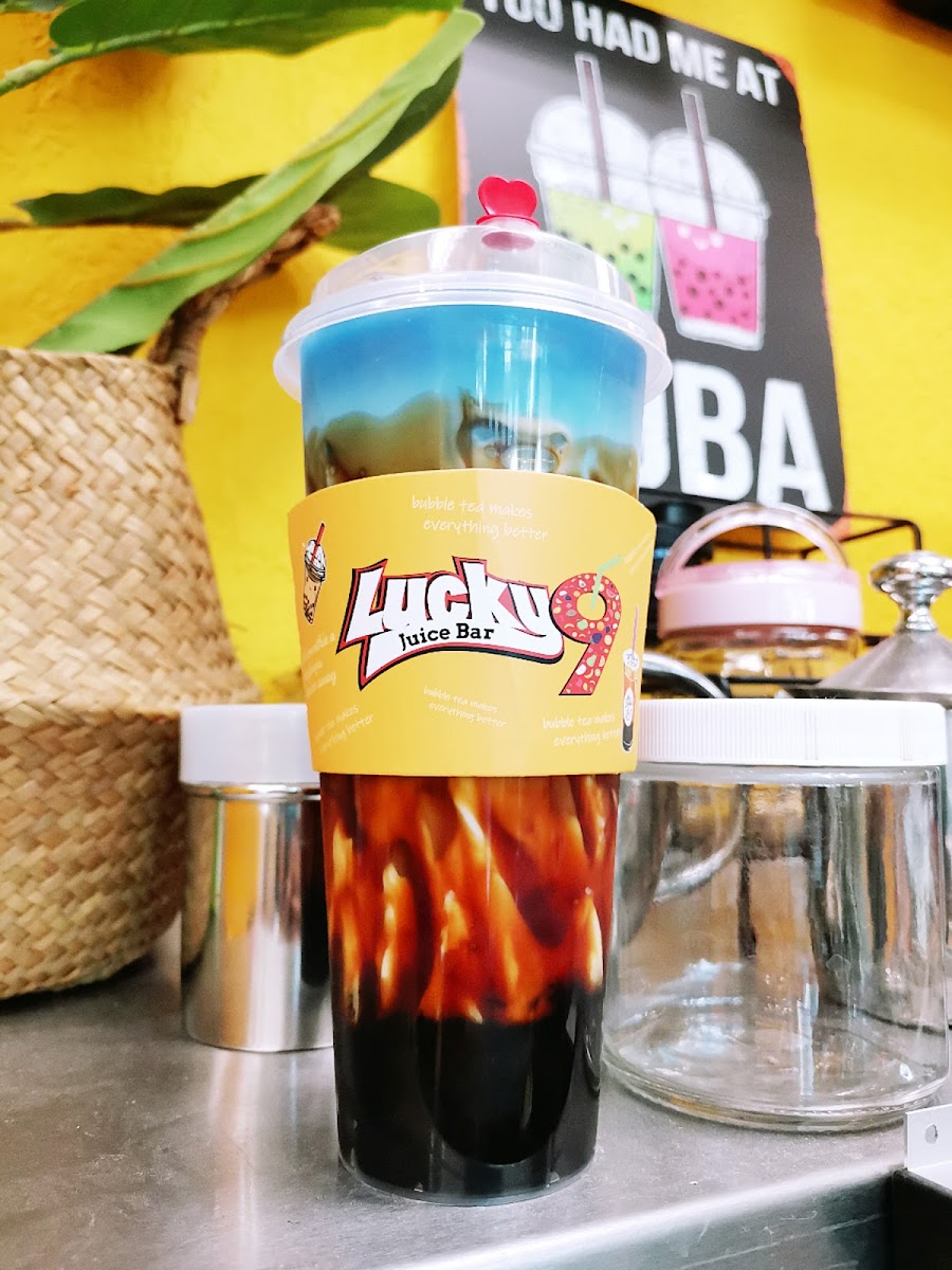 Lucky 9 Juice Bar Photo 7