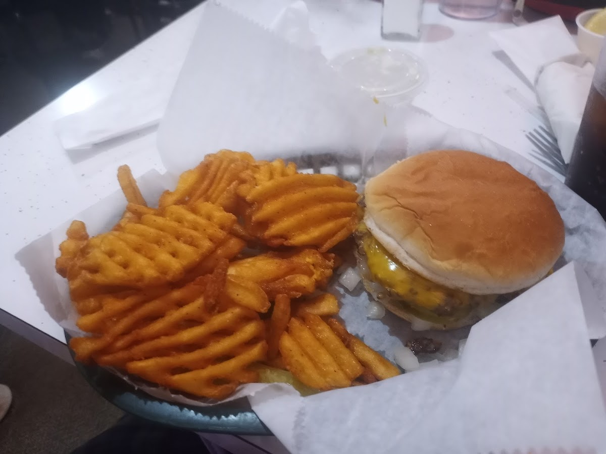 Shirley's Chuckwagon Cafe Photo 8