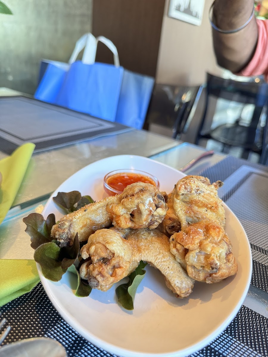 Mey's Thai Restaurant Photo 6