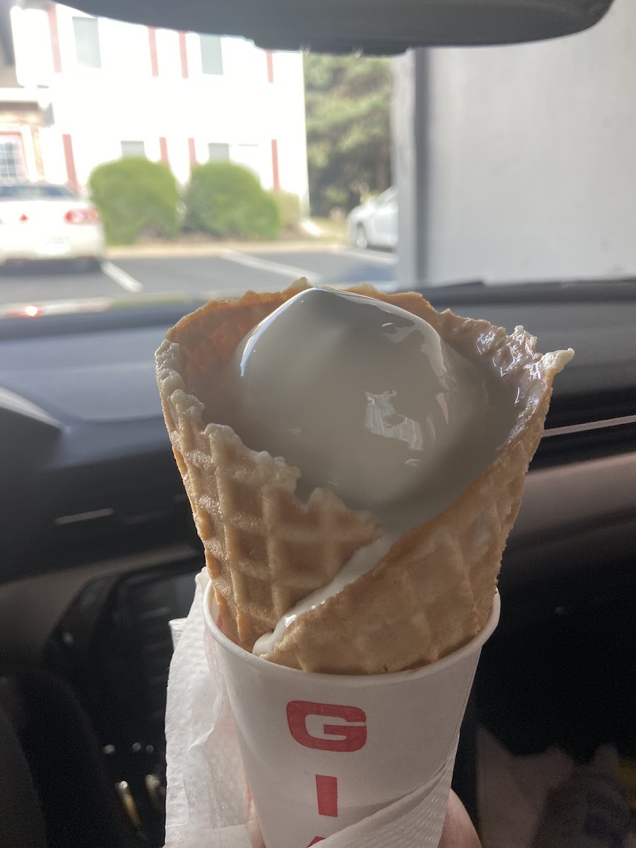 Twisters Frozen Custard Photo 2