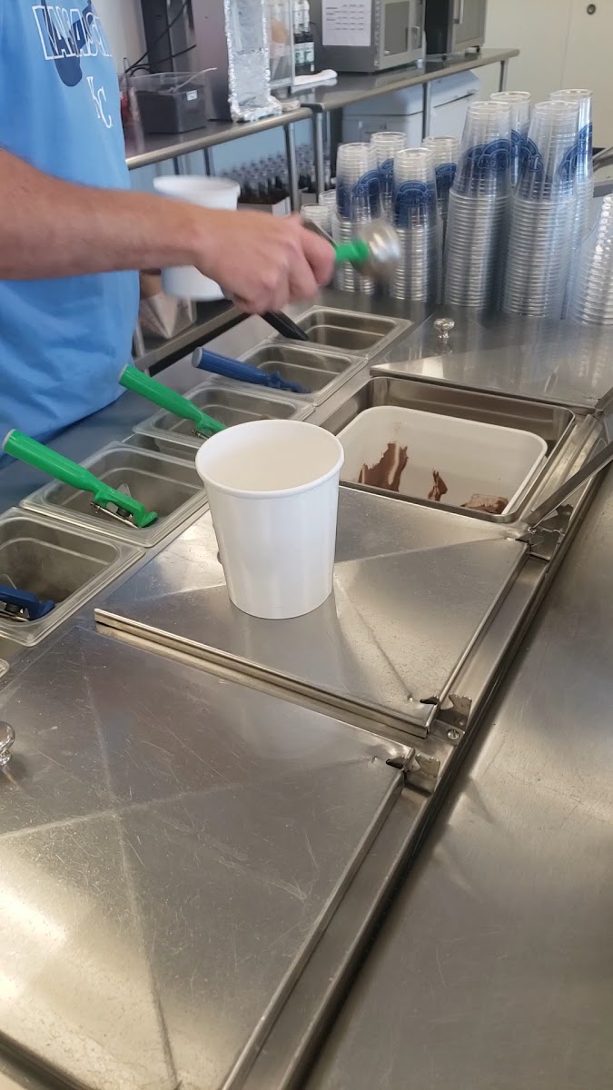 Twisters Frozen Custard Photo 3