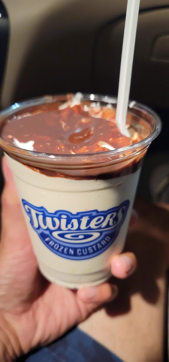 Twisters Frozen Custard Photo 4