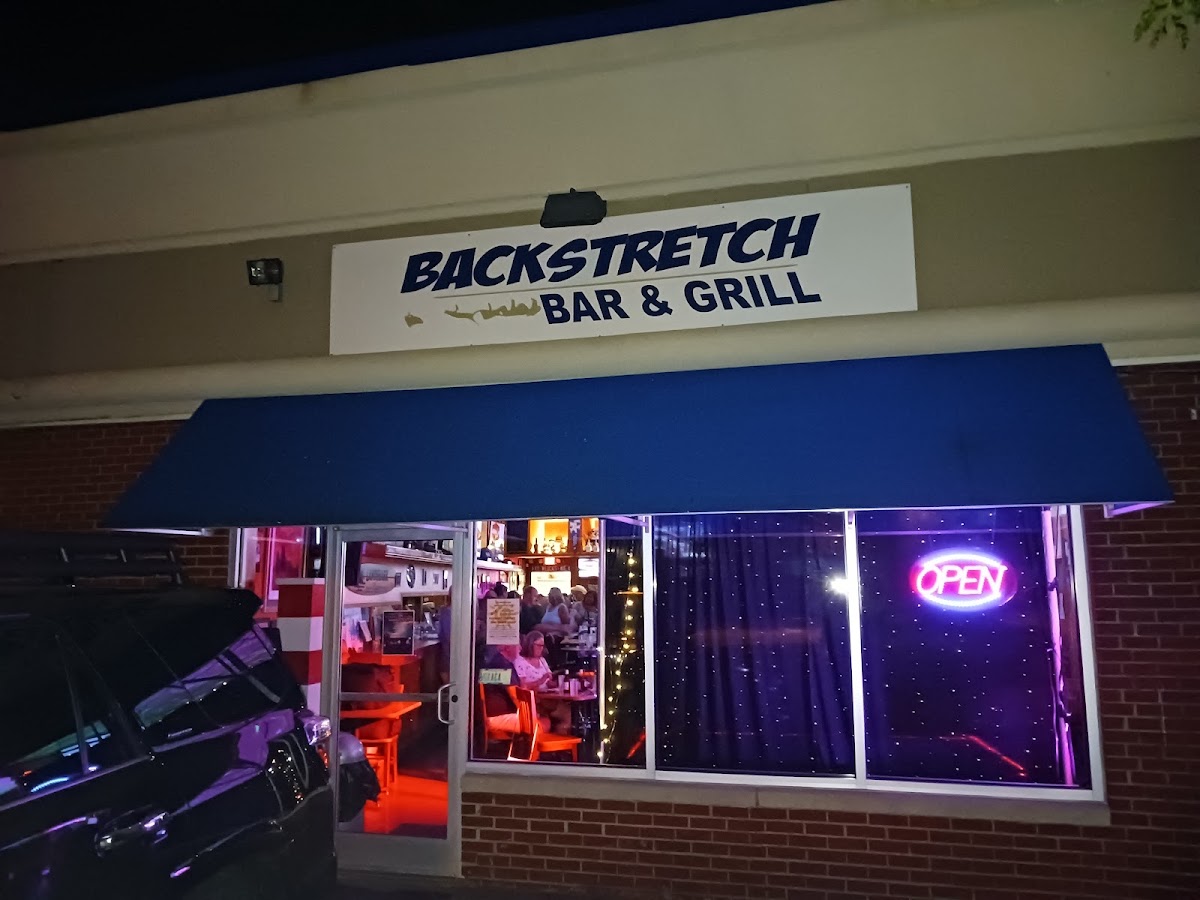 Backstretch Sports Bar & Grill