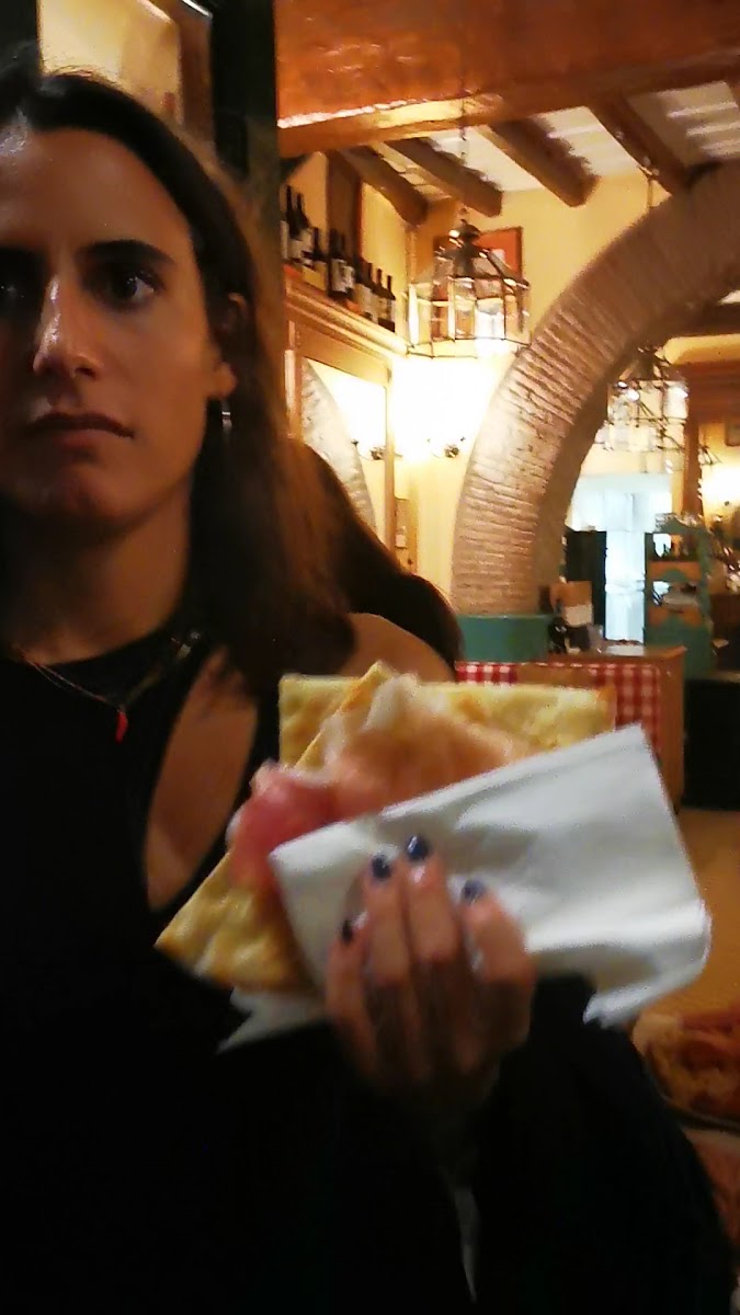 Ristorante Pizzeria Taverna degli Amici Photo 2