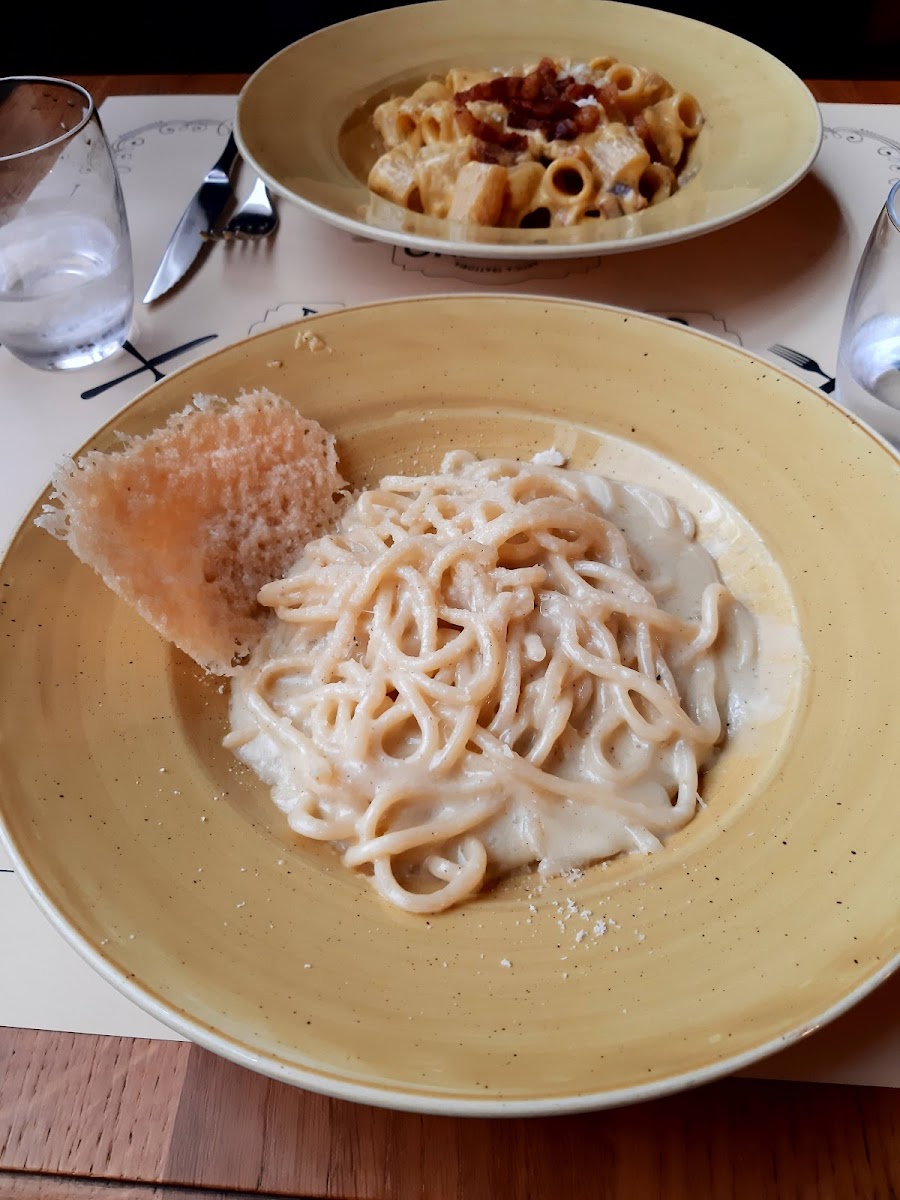 Ristorante Pizzeria Taverna degli Amici Photo 3